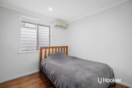 “Beautiful 3 Bedroom Home - Great Location!” - Photo 3