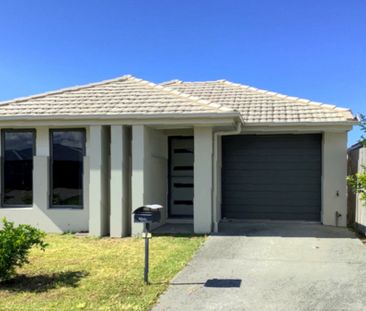 Low maintenance home in Pimpama - what more could you want?! - Photo 1