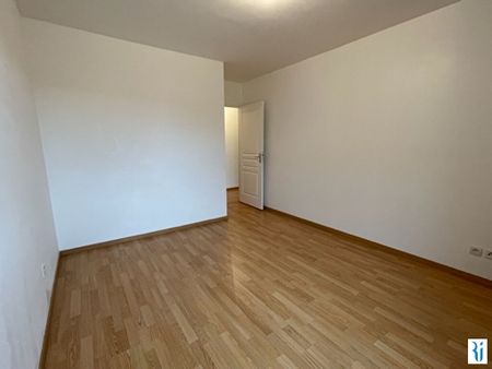 Location Appartement 4 pièces 82m² - Photo 3
