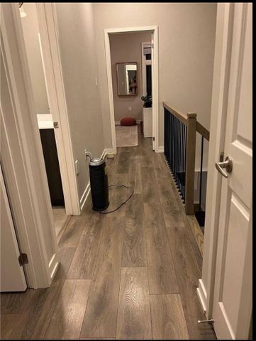 For Lease - 244 Wheat Boom Drive, Oakville, Ontario - Photo 4