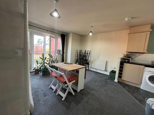 2 bedroom flat to rent - Photo 1