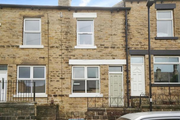 3 bedroom House To Let - Photo 1