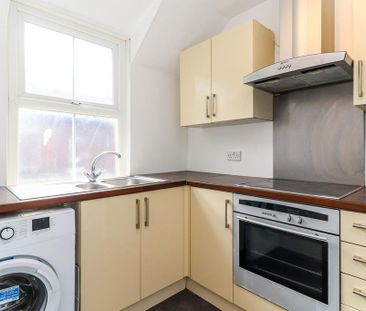 2 bedroom maisonette to rent - Photo 4