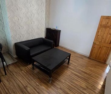 4 bedroom house to rent - Photo 2