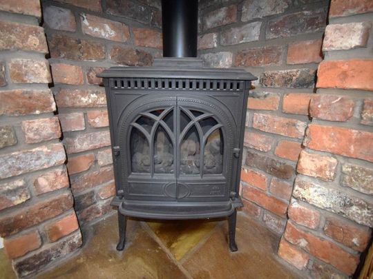 4 bedroom barn conversion to rent - Photo 1