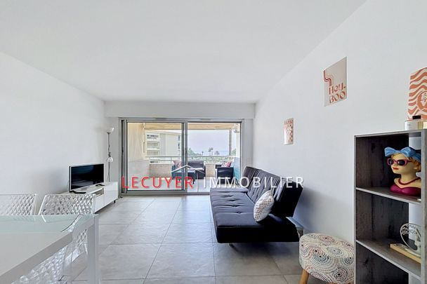 Location Appartement 3 pièces 55m² JUAN LES PINS 06160 - Photo 1