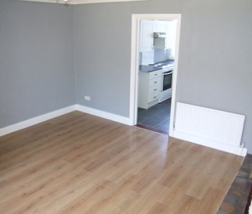 21 Slievecool Park, Lurgan, BT66 8NJ - Photo 2