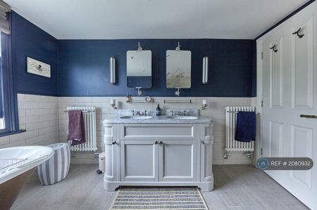 4 bedroom terraced house to rent - Photo 4