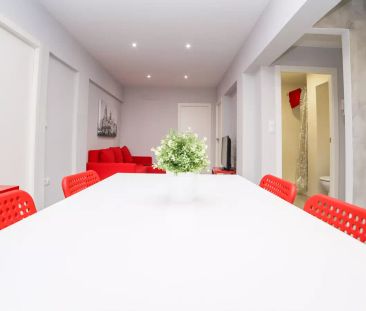 Single Bed in Rooms for rent in affordable, renovated, 3-bedroom ap... - Photo 5