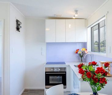 2 Bedroom Unit in Mt Eden - Photo 2