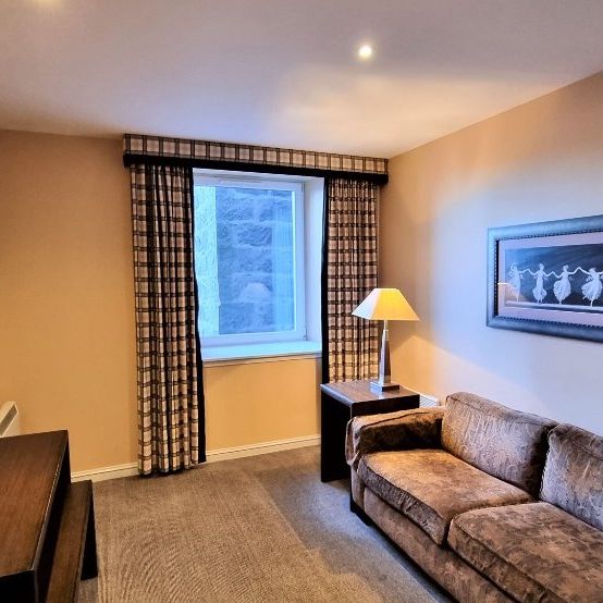 P1252: Rosemount Viaduct, Rosemount, Aberdeen - Photo 1