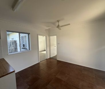 EFFORTLESS LIVING IN A PRIME MILLBANK LOCATION - Photo 1