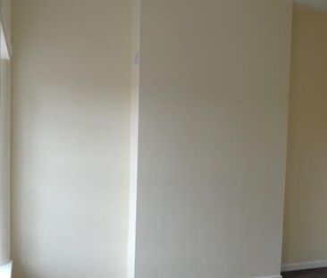 77 Railway Street, Comber, BT23 5HQ - Photo 3