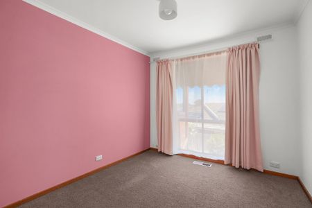 8 Heales Street, Mount Pleasant - Photo 4