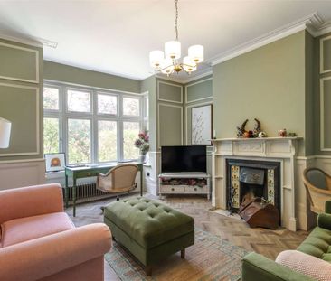 An elegant period home with bespoke interiors, in prime Sevenoaks l... - Photo 2