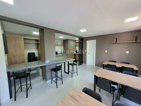 Apartamento com 2 dormitórios, 1 suíte e 2 vagas de garagem no bairro Petrópolis. - COD: 18222 - Foto 3
