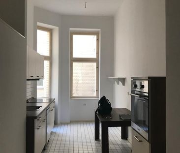 Bright 2.5-Room Apartment (84 m²) - Photo 4