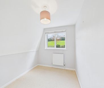 4 bedroom detached house to rent - Photo 3