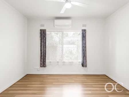 Open the Door to Modern Comfort in a Prime Marion Location - Photo 2