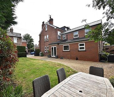 Newhall Street, Macclesfield - Photo 3