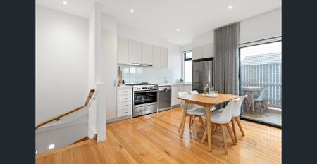 Coastal Living Meets Convenience. - Photo 3