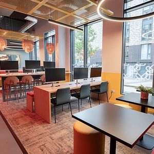 Luxury 5 bedroom student apartment with Ensuite bathrooms - Photo 2