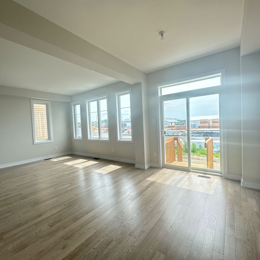 For Lease - 515 Oldenburg Avenue, Stittsville - Munster - Richmond, Ontario - Photo 1