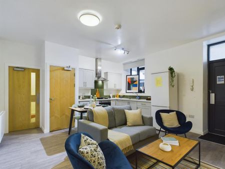 1 bedroom in a house share to rent - Photo 5