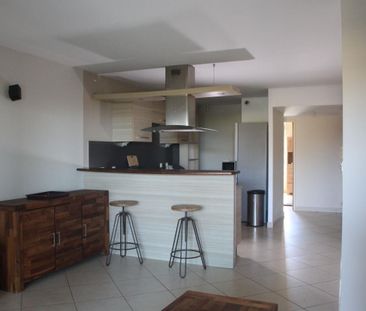 Location Appartement 2 pièces 48m² ST PIERRE 97410 - Photo 1