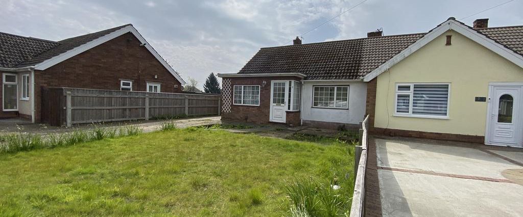 2 bedroom bungalow to rent - Photo 1