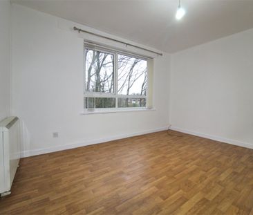 1 Bedroom Apartment To Let - Photo 5