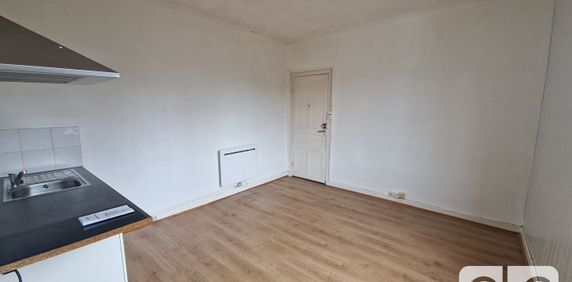 Location Appartement 2 pièces 27m² - Photo 2