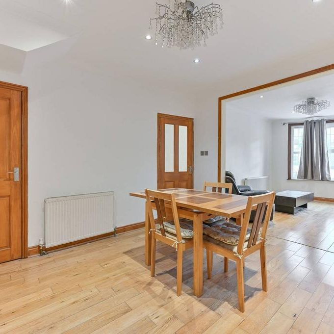 4 bedroom house to rent - Photo 1