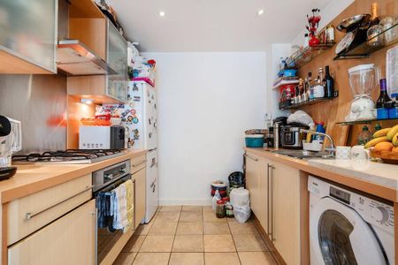 1 bedroom flat to rent - Photo 5