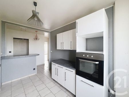 Location Appartement 3 pièces 74m² TROYES 10000 - Photo 3