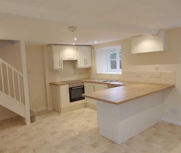 2 bedroom end of terrace house to rent - Photo 5