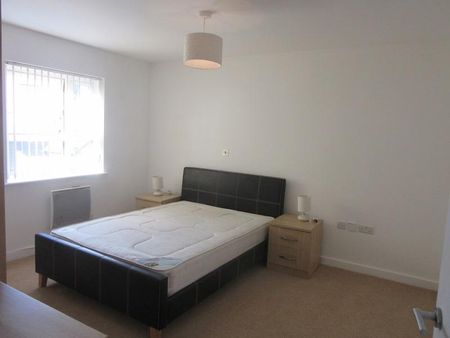 2 bedroom flat to rent - Photo 3