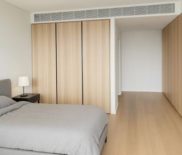 Resort-Style Ultimate Luxury Furnished Studio at "The Landmark" of ... - Photo 2