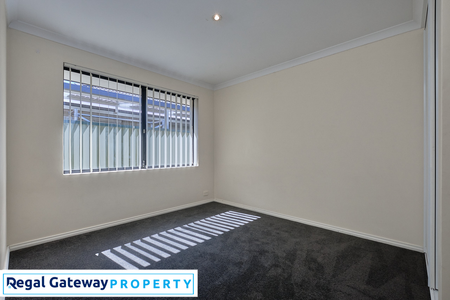 17 Aubin Grove Link, AUBIN GROVE WA 6164 - Photo 4