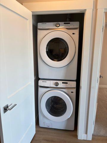 Condo in NW - Photo 4