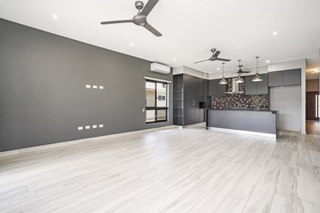 STUNNING ON SUNDEW! - Photo 5