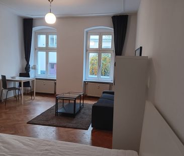 Sorauer Str.: 1-Zi. Altbauwohnung nahe Görlitzer Park, möbliert unb... - Foto 1