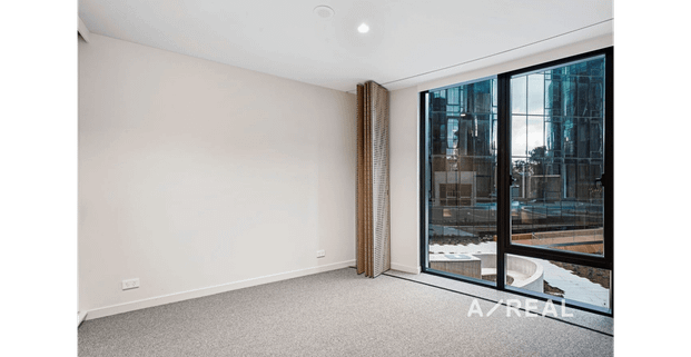 Elegant One-Bedroom Living at St. Boulevard - Photo 1