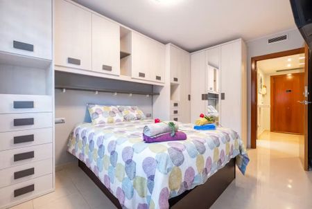 Carrer Marquès de Cornellà, Cornellà de Llobregat, Catalonia 08940 - Photo 4