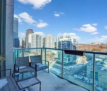 Yonge & Sheppard Luxurious 1Bdrm +Den 2Storey Loft Flr To CeilingWind - Photo 1