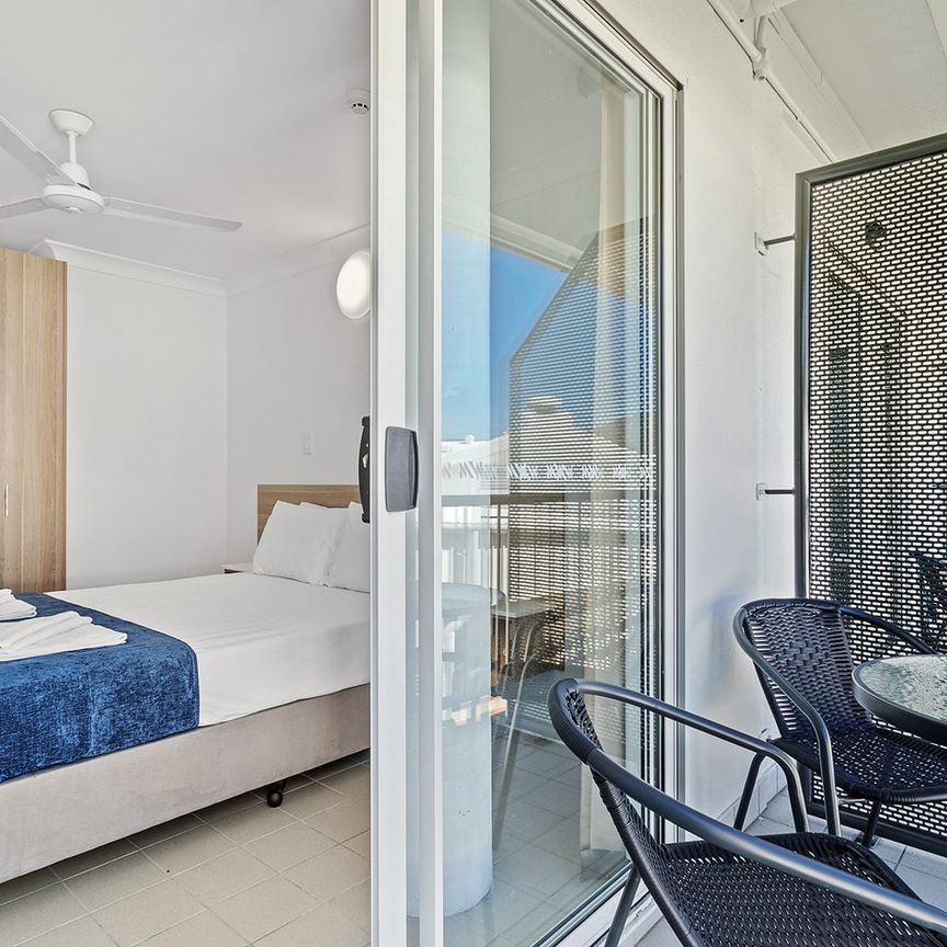 STUDIO IN MAIN STREET AIRLIE BEACH - Photo 1