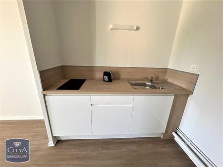 Location Appartement 1 pièce 32m² LILLE 59000 - Photo 3