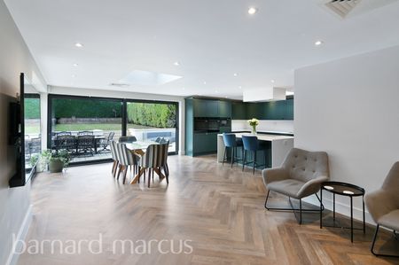 Woodcote Road, Wallington - Photo 5