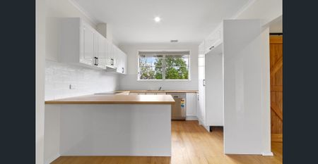 THREE BEDROOM HOUSE - Photo 4