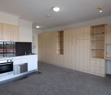Home For Rent - Photo 3